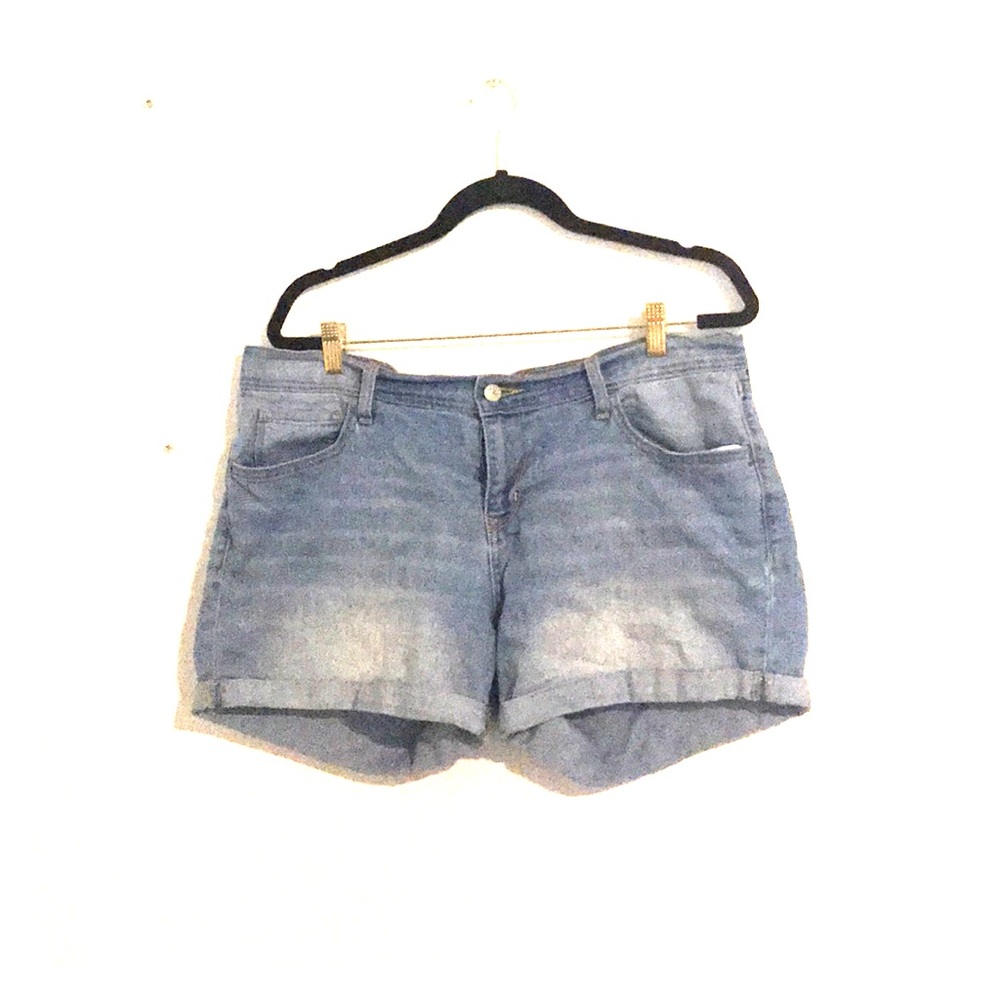 Old Navy cuffed Boyfriend Jean shorts, 14